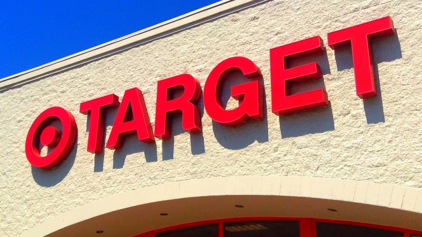 RBC Raises Price Target on Target to $132 Ahead of Q1: Is the Turnaround Finally Resonating?