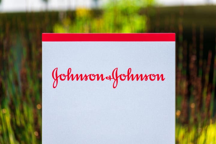 How To Earn $100 Per Month From Johnson & Johnson Stock