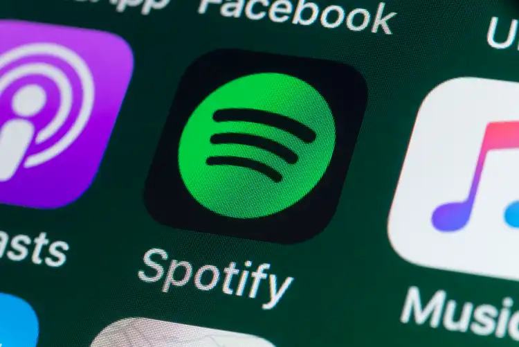 Spotify announces record $10B royalty payouts last year