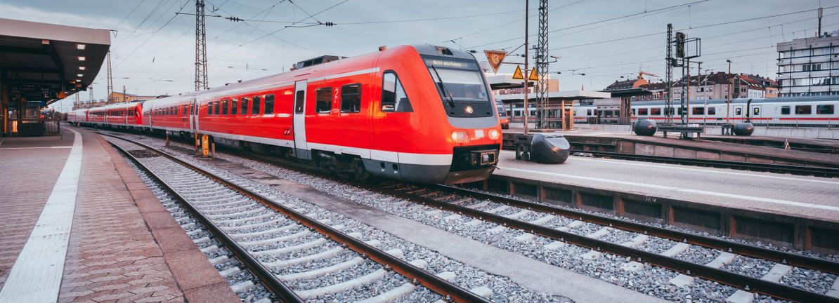 Container Rates Jump 80% As Canadian Pacific Kansas City And Logistics Stocks Gain Attention