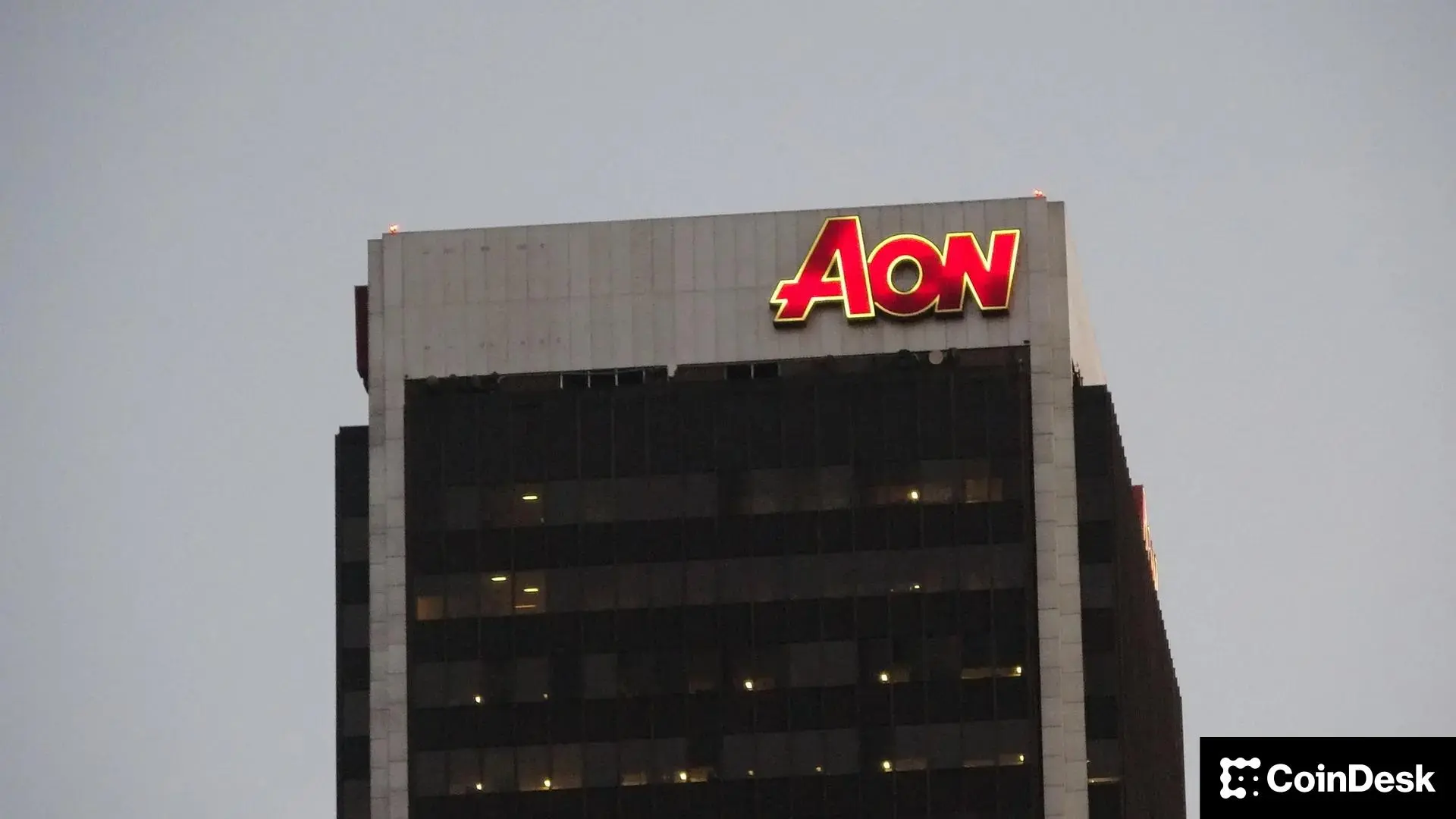 Global insurance broker Aon tests stablecoin payments with Coinbase, Paxos