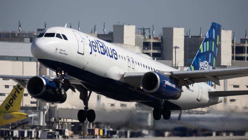 JetBlue now takes Venmo online bookings, a first for airlines