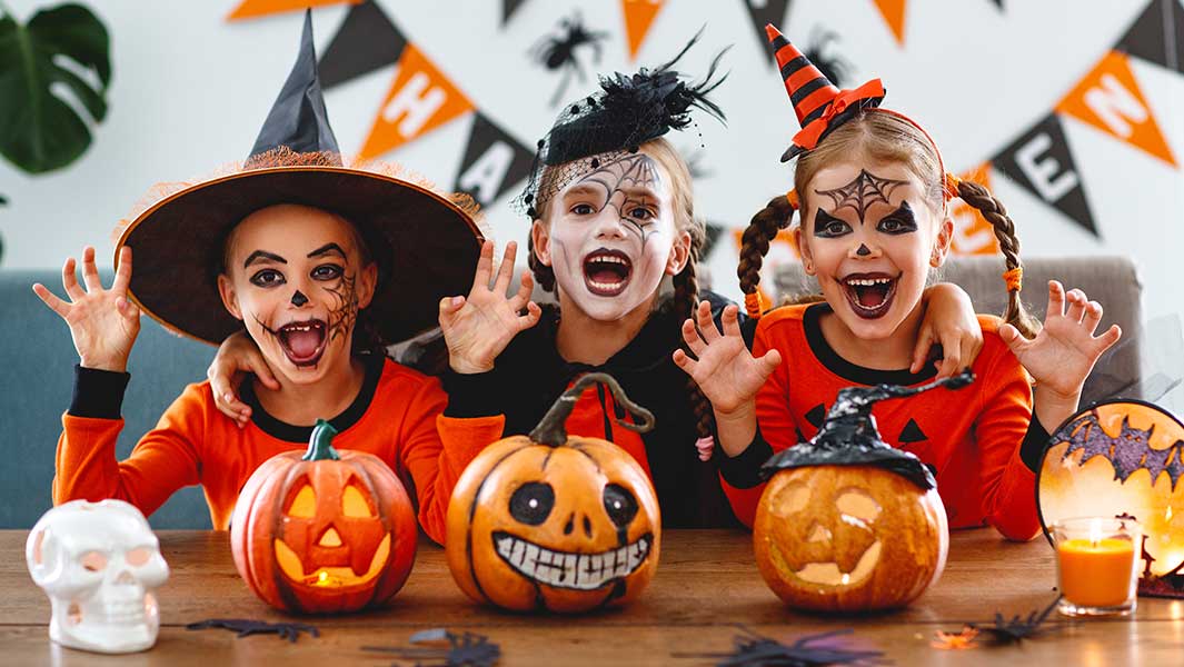 Dow Jones Futures: Palantir, Robinhood, AMD Lead Earnings After Trick-Or-Treat October