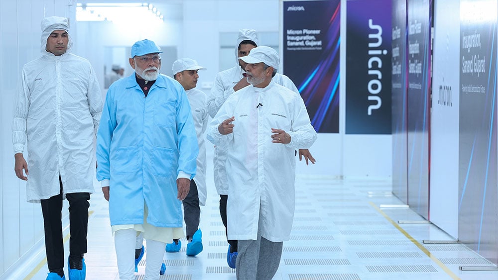 Micron Stock Falls As Investors Suspect Peak Is Near And Take Profits