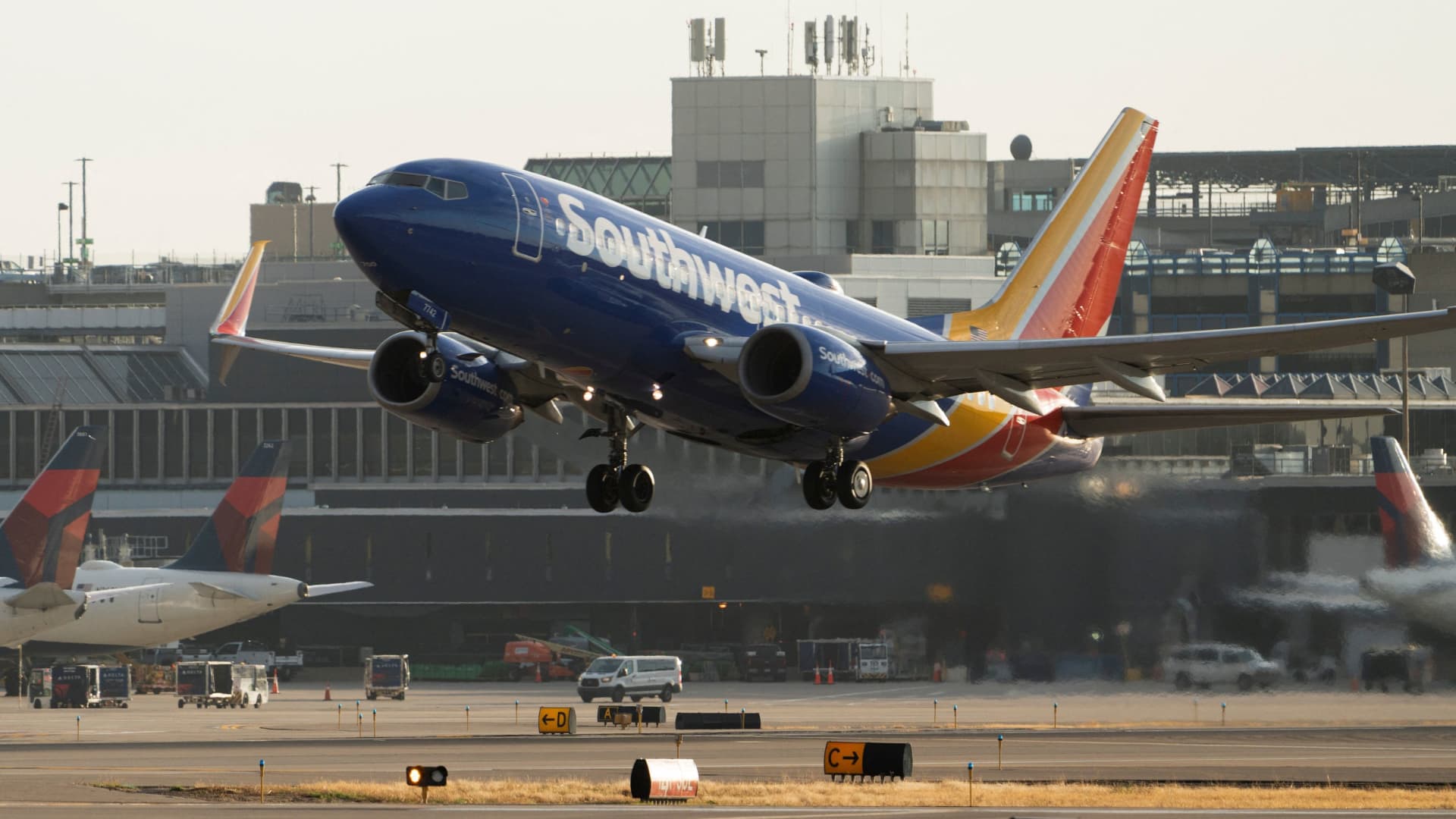 Southwest CEO says airline 'actively pursuing' network of airport lounges