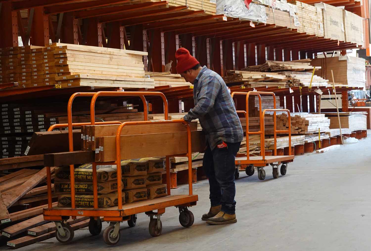 S&P 500 Gains and Losses Today: Home Depot Slumps as Earnings Disappoint; Medtronic Stock Jumps