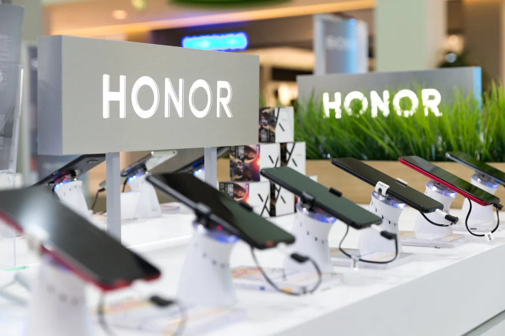 Google And China's Honor Deepen AI Partnership As Huawei Spin-Off Takes On Apple And Samsung With $10 Billion Investment