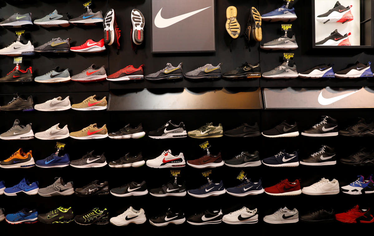 Nike stock could take a hit as Foot Locker stumbles, analysts say - Yahoo Finance