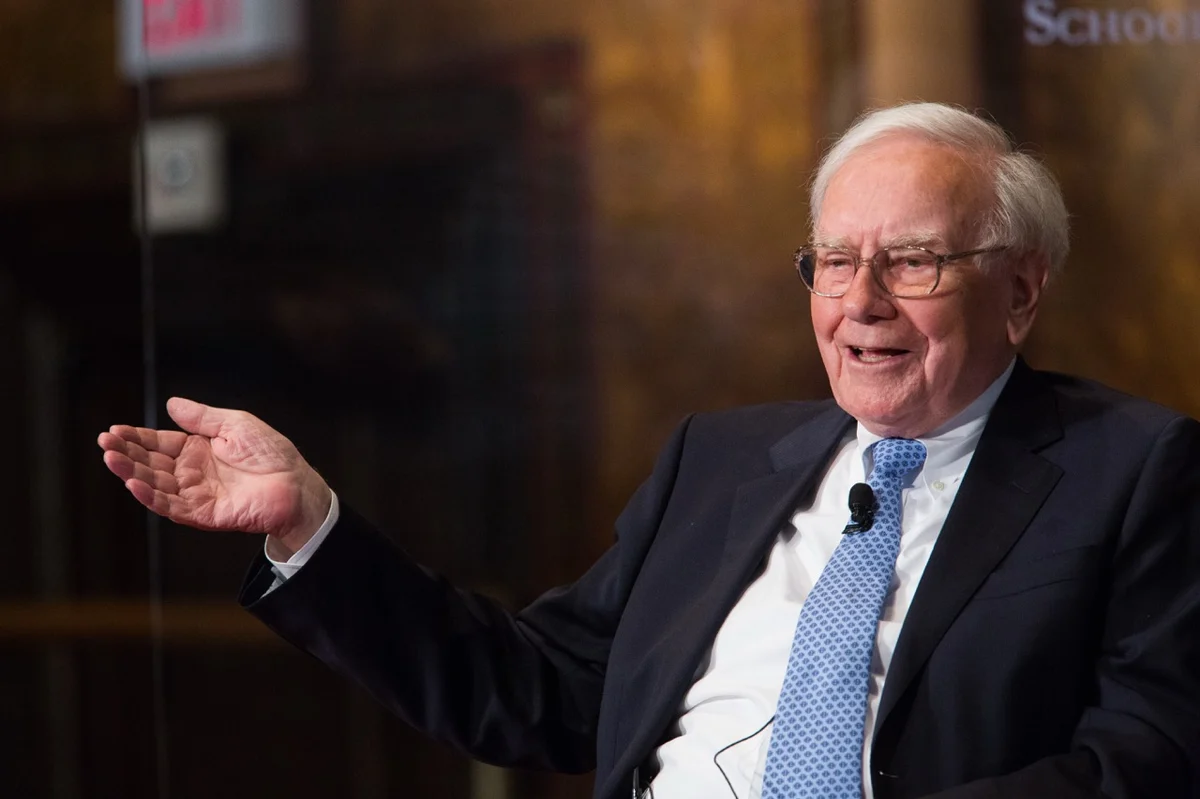 Warren Buffett's Top Advice for Investors Bracing for a Market Crash