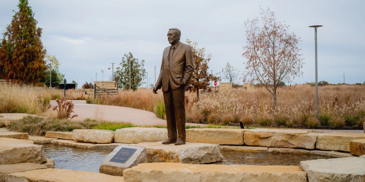 Schwab’s Profit Jumps on Surge in Brokerage Activity