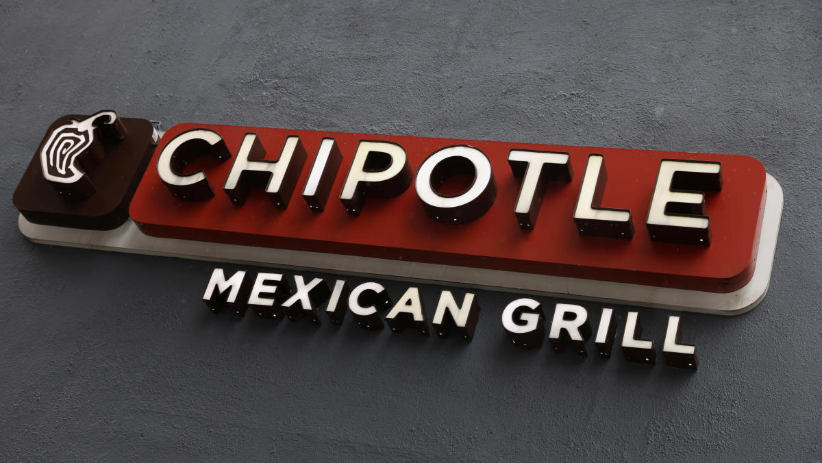 Chipotle earnings: Limited-time offerings boost results