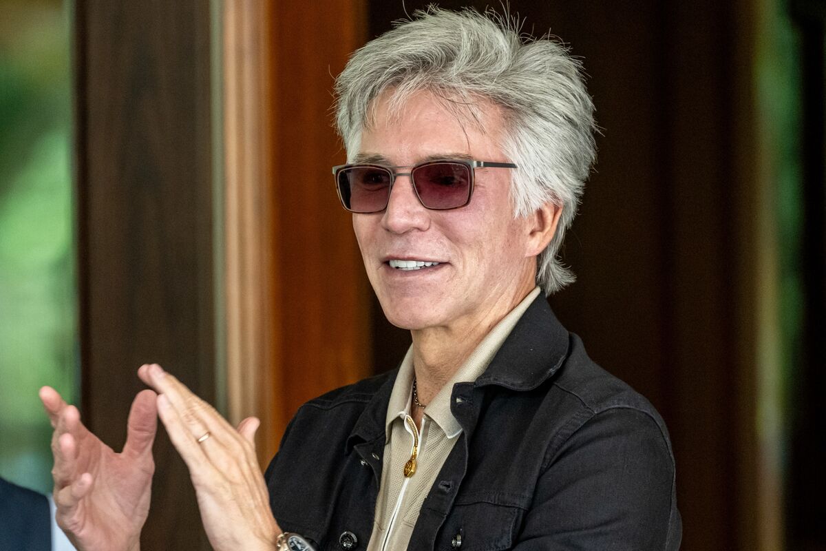 ServiceNow CEO McDermott Extends Contract Through 2030