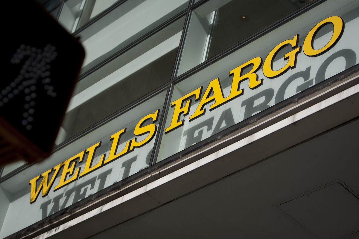 Wells Fargo Hires A&D Banker Randy Lynch From Bank of America - Bloomberg