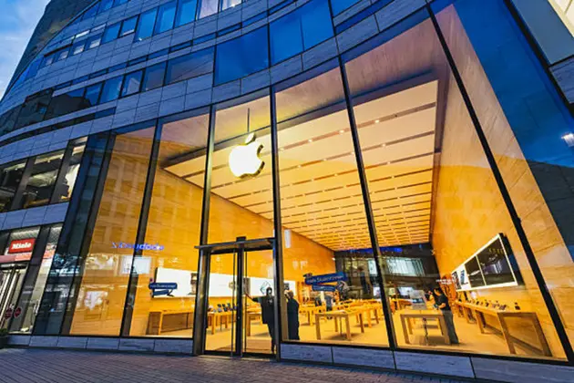Apple's MacBook Pro M5 brings a faster chip but other features largely same, say reviewers