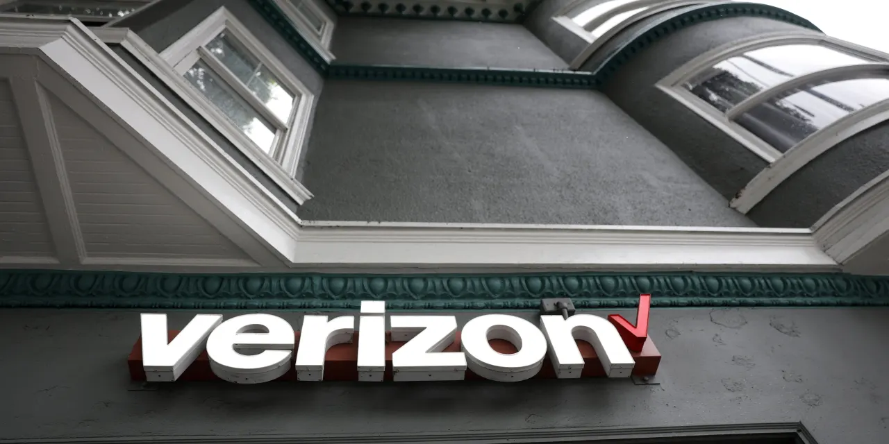 Why Verizon’s new CEO is cutting 13,000 jobs at the wireless company