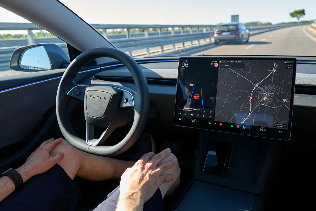 California judge rules that Tesla has to rename “Autopilot” because it’s misleading