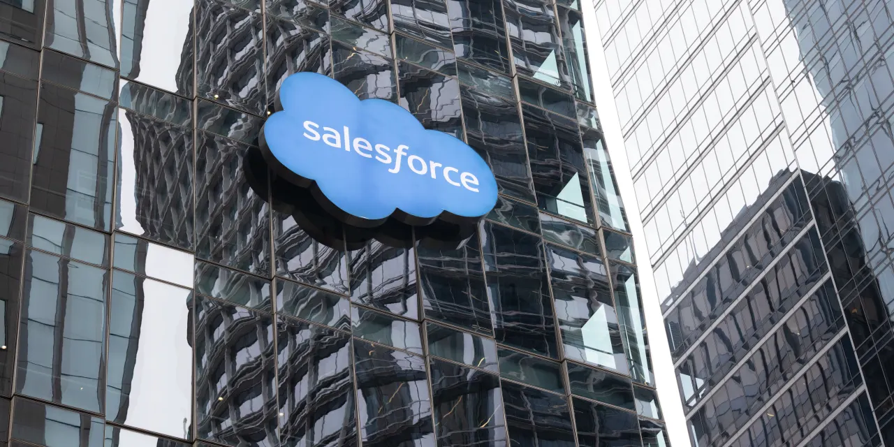 Salesforce makes a big splash in the debt market so it can quickly buy back 14% of its stock