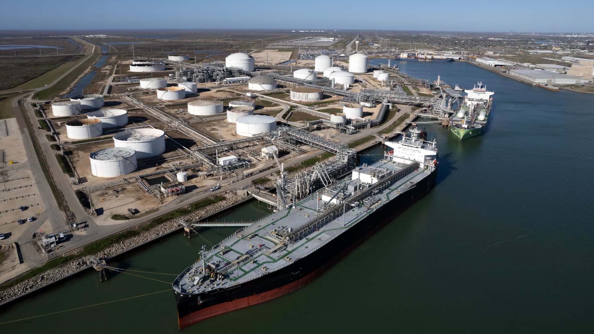 Refiner stocks are on a nearly unprecedented run. History says it could end soon