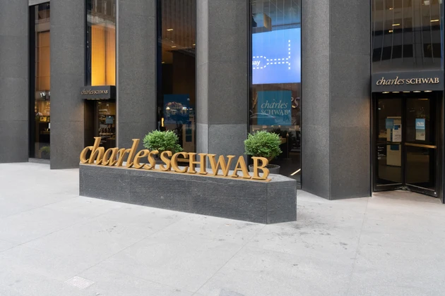 Schwab emphasizes growth potential through AI at investor day event