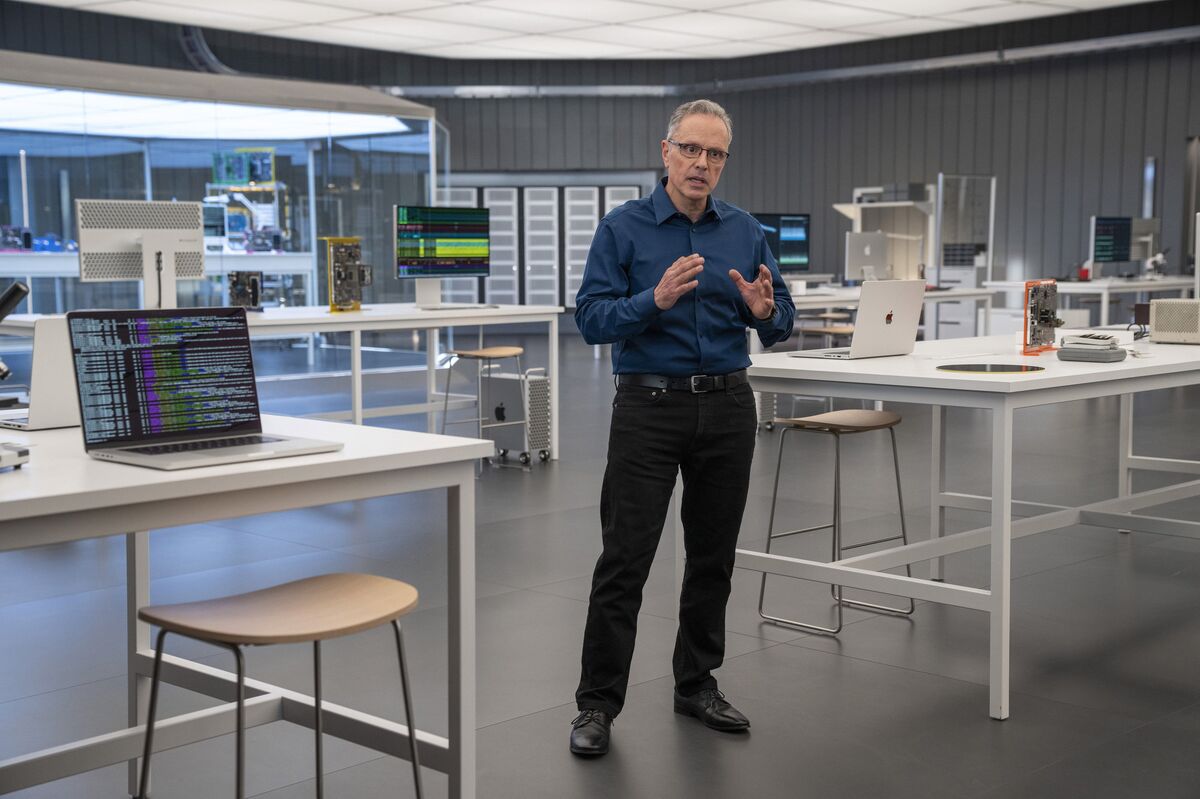 Apple Rocked by Executive Departures, With Chip Chief at Risk of Leaving Next