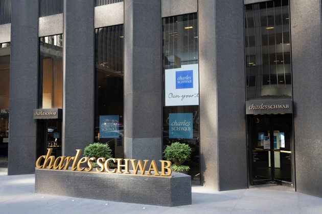 Charles Schwab Q2 earnings beat, but expenses disappoint