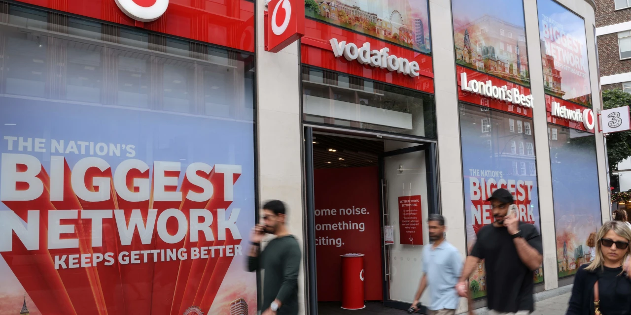 Vodafone Raises Savings Target for U.K. Unit