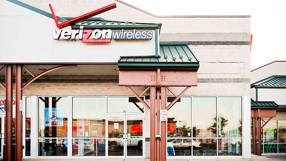 Is Verizon A Buy Or Sell As Wireless Consumer Subscriber Losses Mount in Q3?