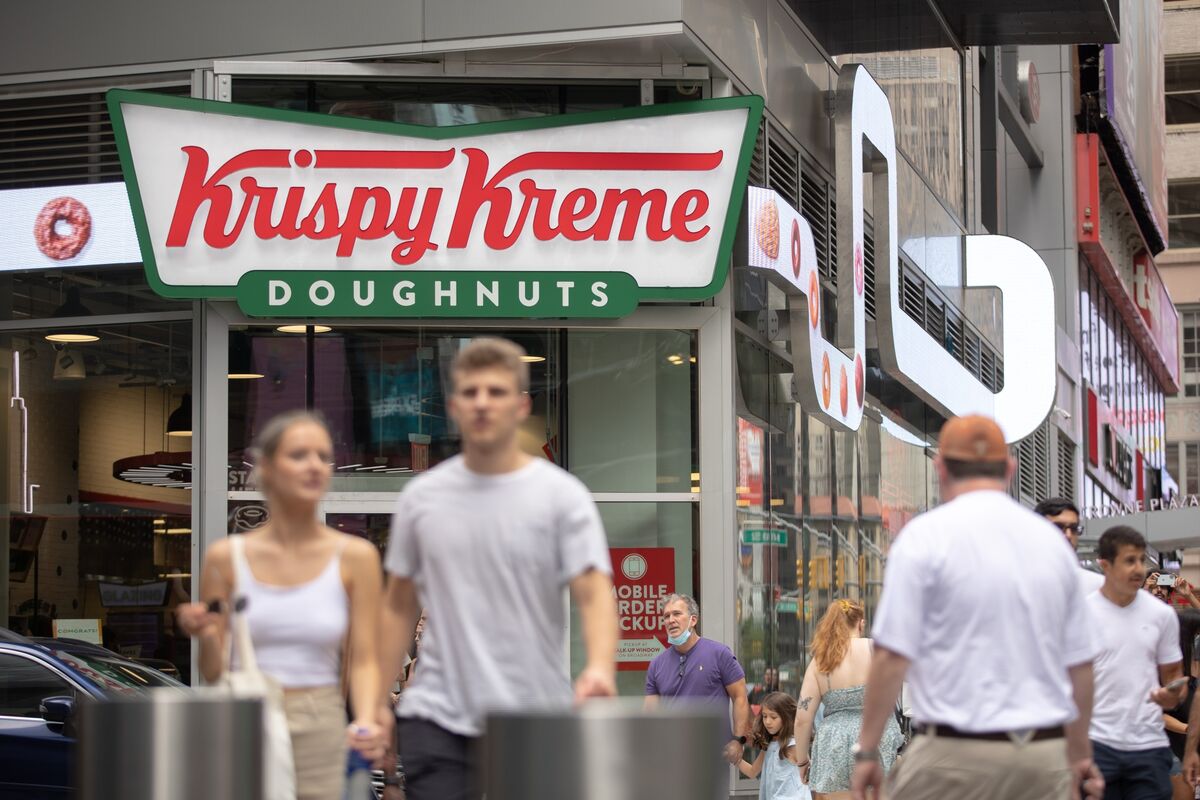 Krispy Kreme Posts Positive Cash Flow as Turnaround Advances