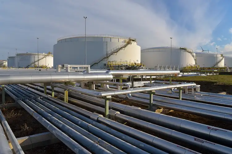 Enterprise Products says U.S. to deny export of three ethane cargoes to China