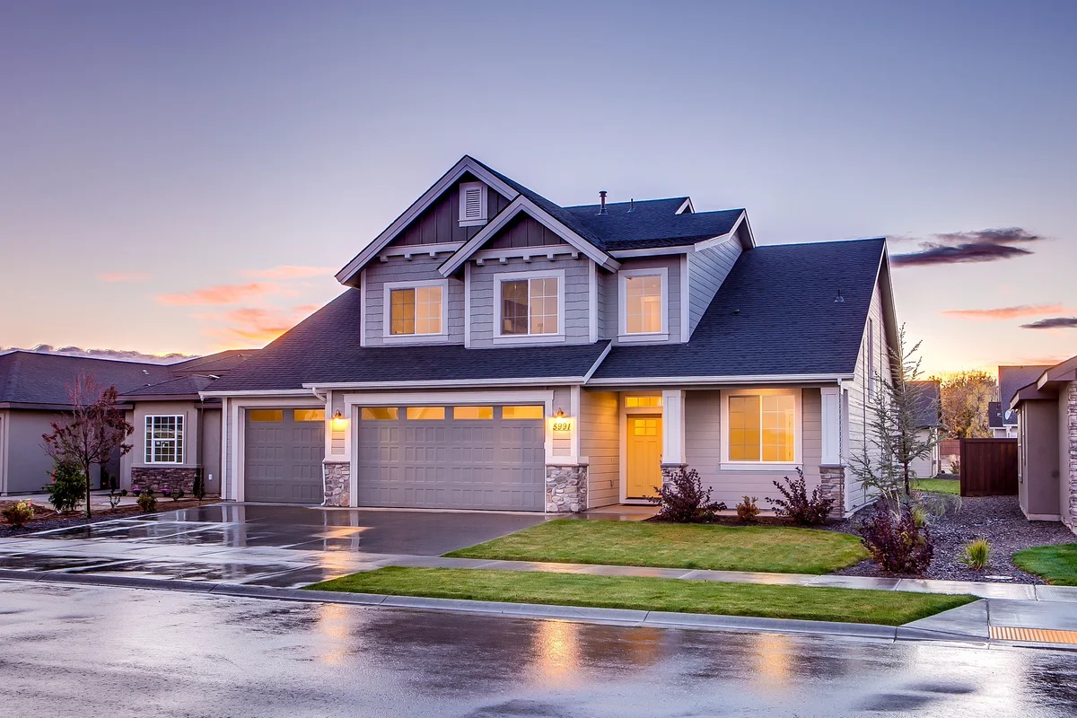 What's Going On With Lennar Stock Today? - Lennar - Benzinga