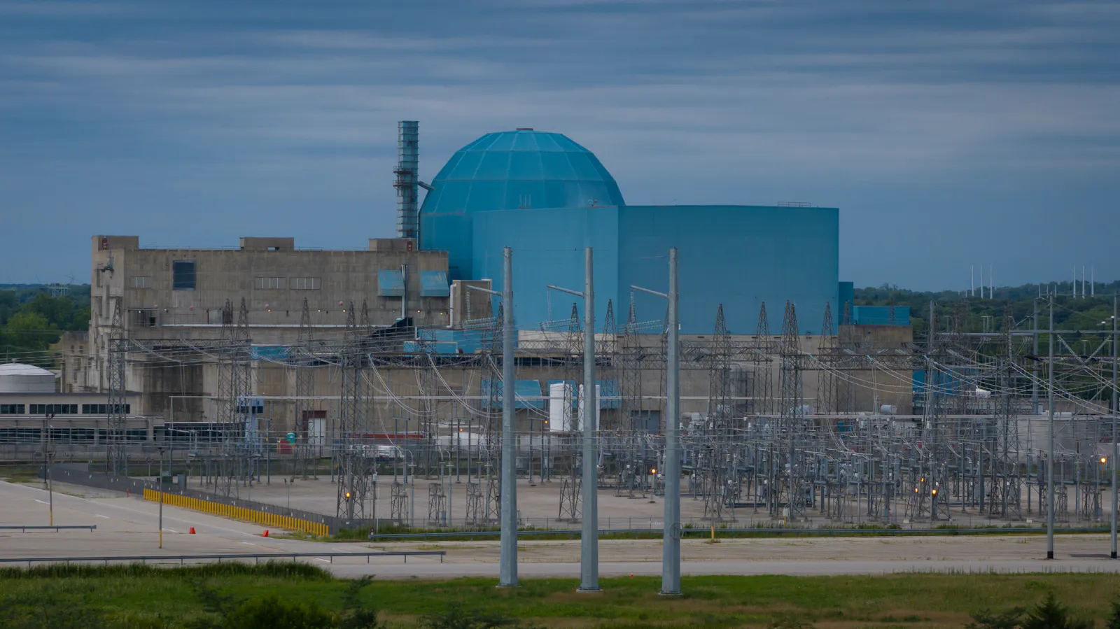 Constellation, Talen, and NRG surge as BNP analysts see “goldenge” ahead for them