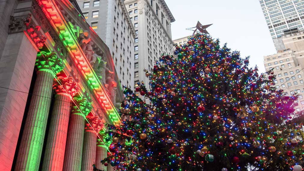 Stock Market Falls, Rebounds; Micron, Oracle, Nike Key Movers: Weekly Review