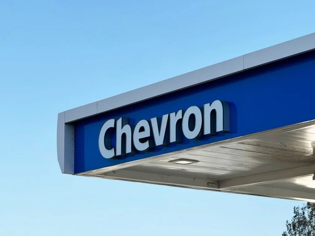 Chevron's Net Debt To Cash Flow Ratio Worsens, CEO Flags Middle East Risks