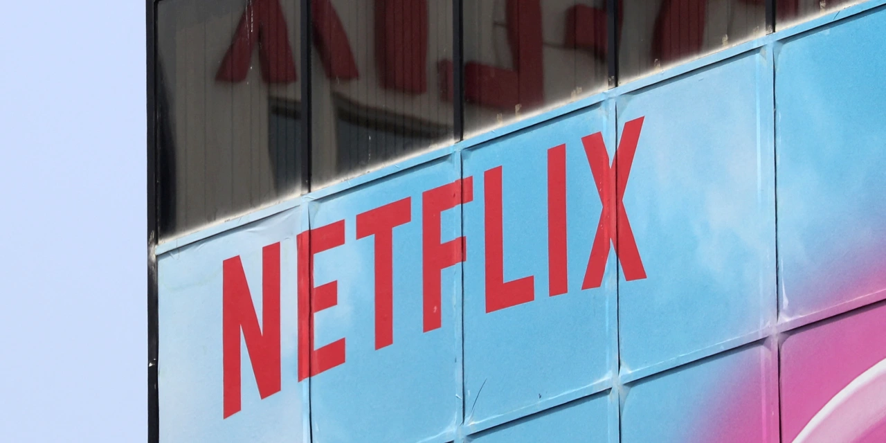 Netflix Prepares $25 Billion in Bank Financing for Warner Deal
