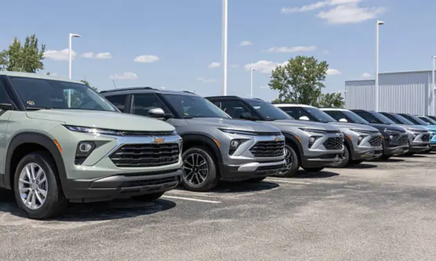 General Motors plans $2B investment to build hybrids in Lansing MI