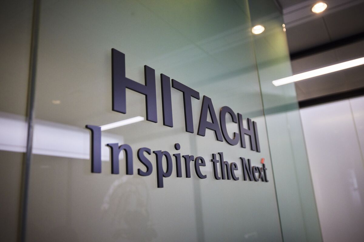 Hitachi Says to Buy Back Up to $1.3 Billion of Its Shares - Bloomberg