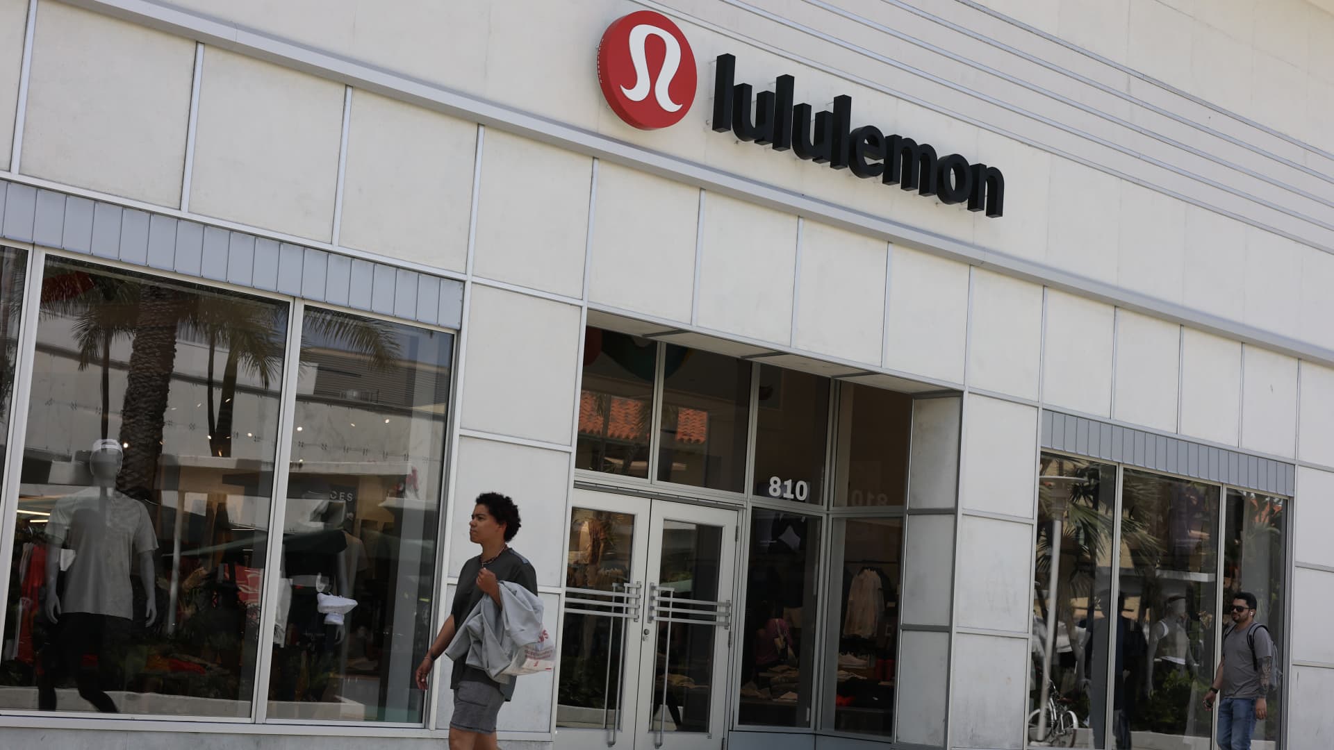 Lululemon settles proxy battle with founder Chip Wilson, agrees to two board nominees