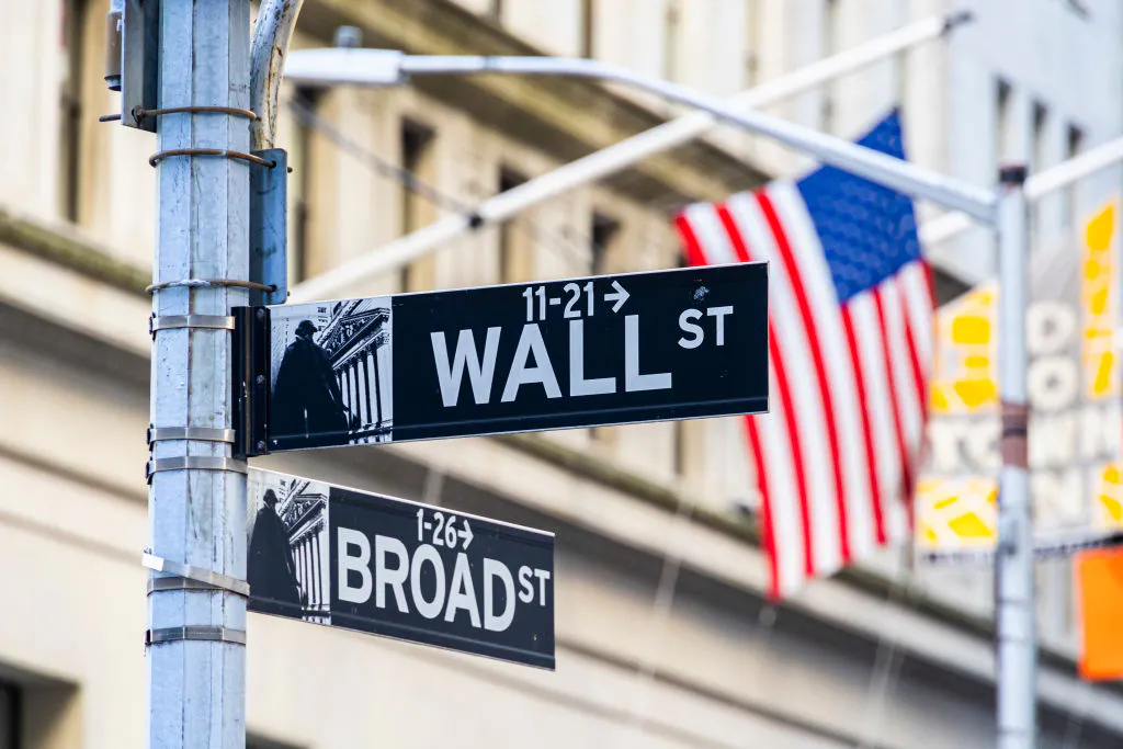 Robinhood, Webull gain as SEC approves removal of day trading limit for small investors