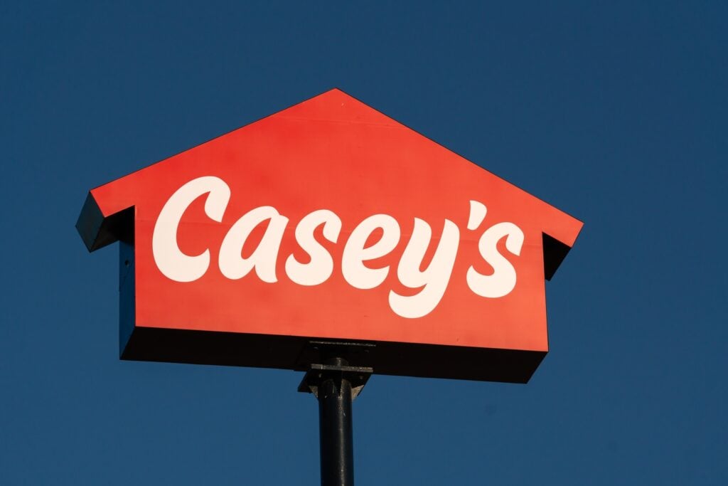Casey's Likely To Report Higher Q1 Earnings; These Most Accurate Analysts Revise Forecasts Ahead Of Earnings Call