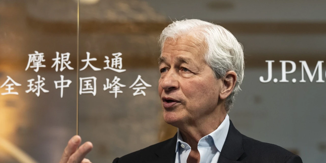Jamie Dimon Says JPMorgan Could Spend $20 Billion on Deals