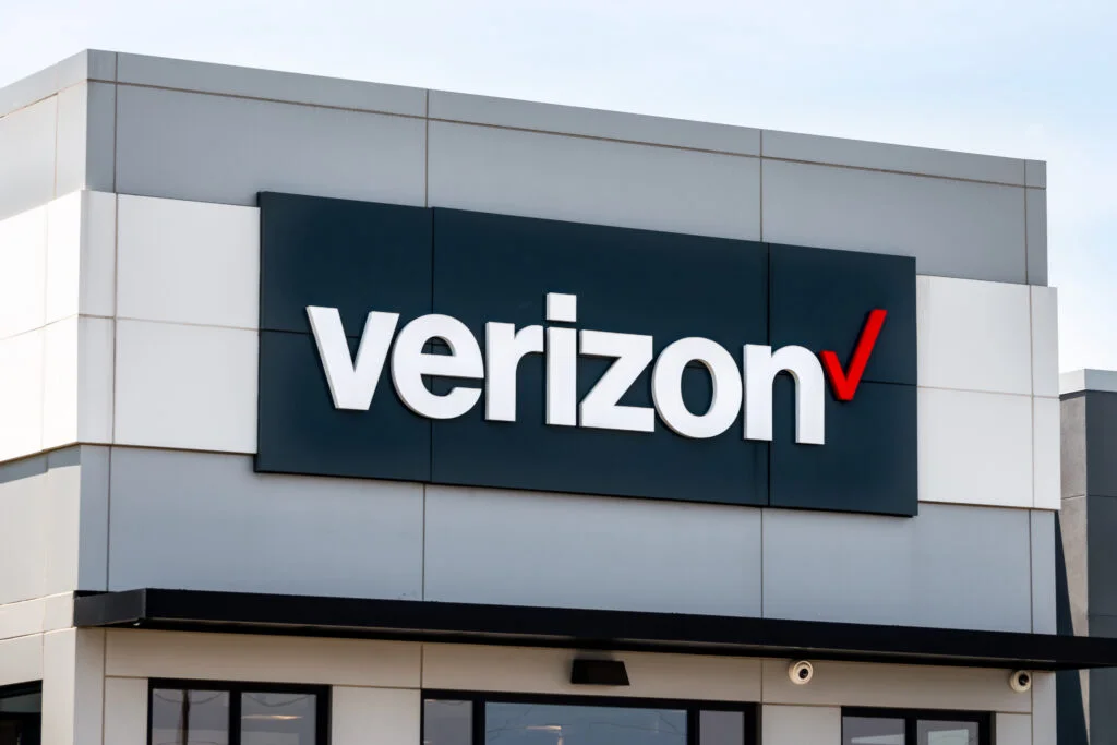 What's Going On With Verizon Stock Today?