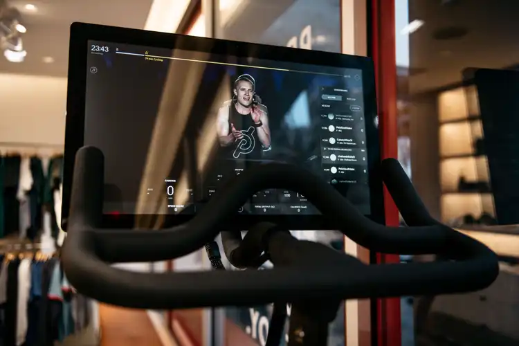Peloton shares losing traction as popular fitness instructors exit