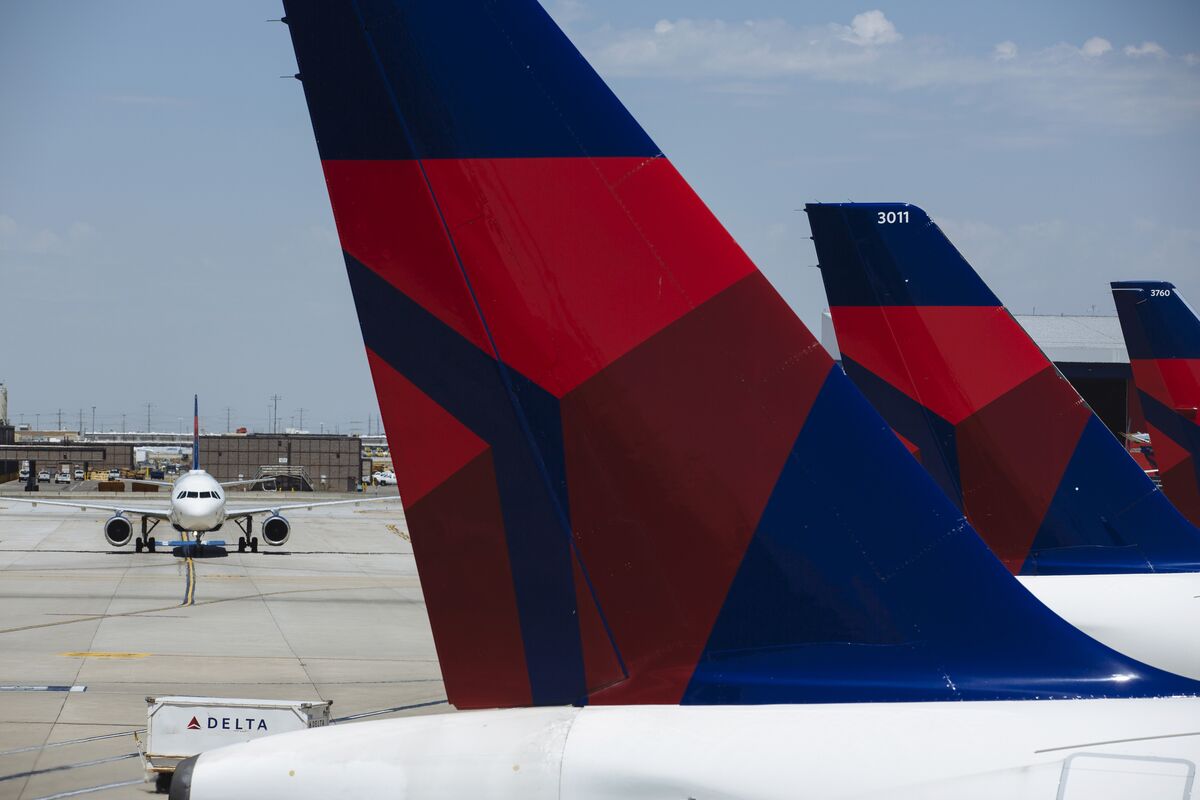 Delta Air CEO Says Trump Credit Card Cap Will Upend Industry