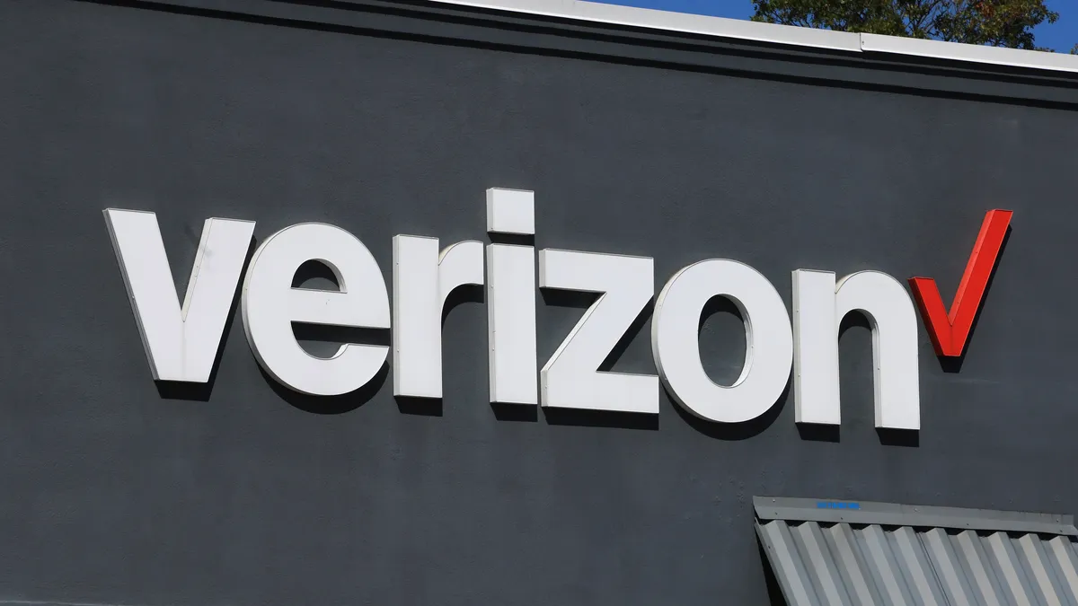 Verizon, AT&T, T-Mobile, and Sprint just got fined almost $200 million for sharing customer data - Quartz