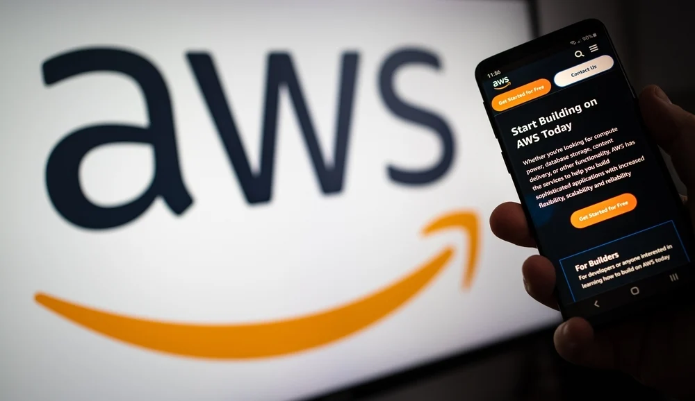 Anthropic's AI Boom Could Mean Big Money For Amazon's AWS: Analyst