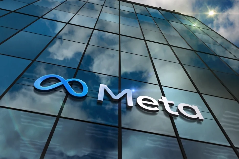 Meta's New Smart Glasses Set Up For Strong Holiday Sales As Reality Labs Push Deepens