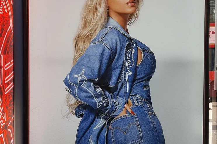 Levi Strauss Gears Up For Q2 Print; Here Are The Recent Forecast Changes From Wall Street's Most Accurate Analysts