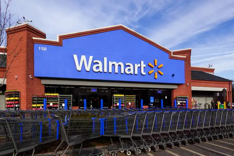 Family ties: A new generation of Waltons has voting rights at Walmart