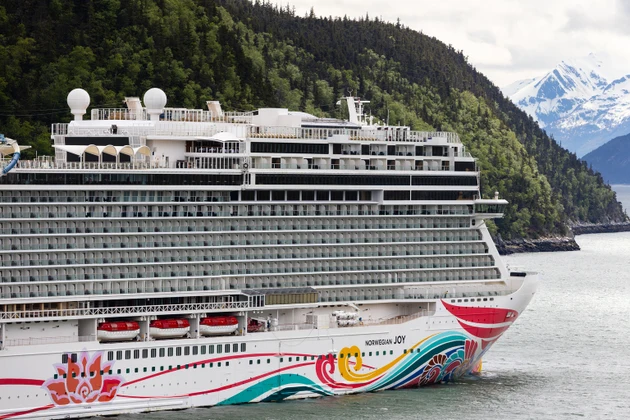 Norwegian Cruise Lines lands strong reviews for the new water park on its private island