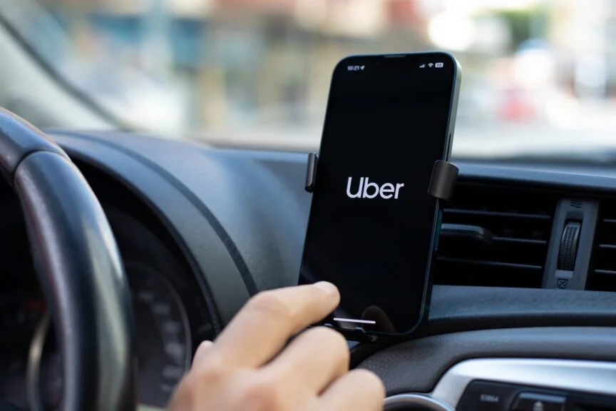 Uber Could Outpace Elon Musk's Tesla In Robotaxi Race, Says TSLA Bull Gary Black